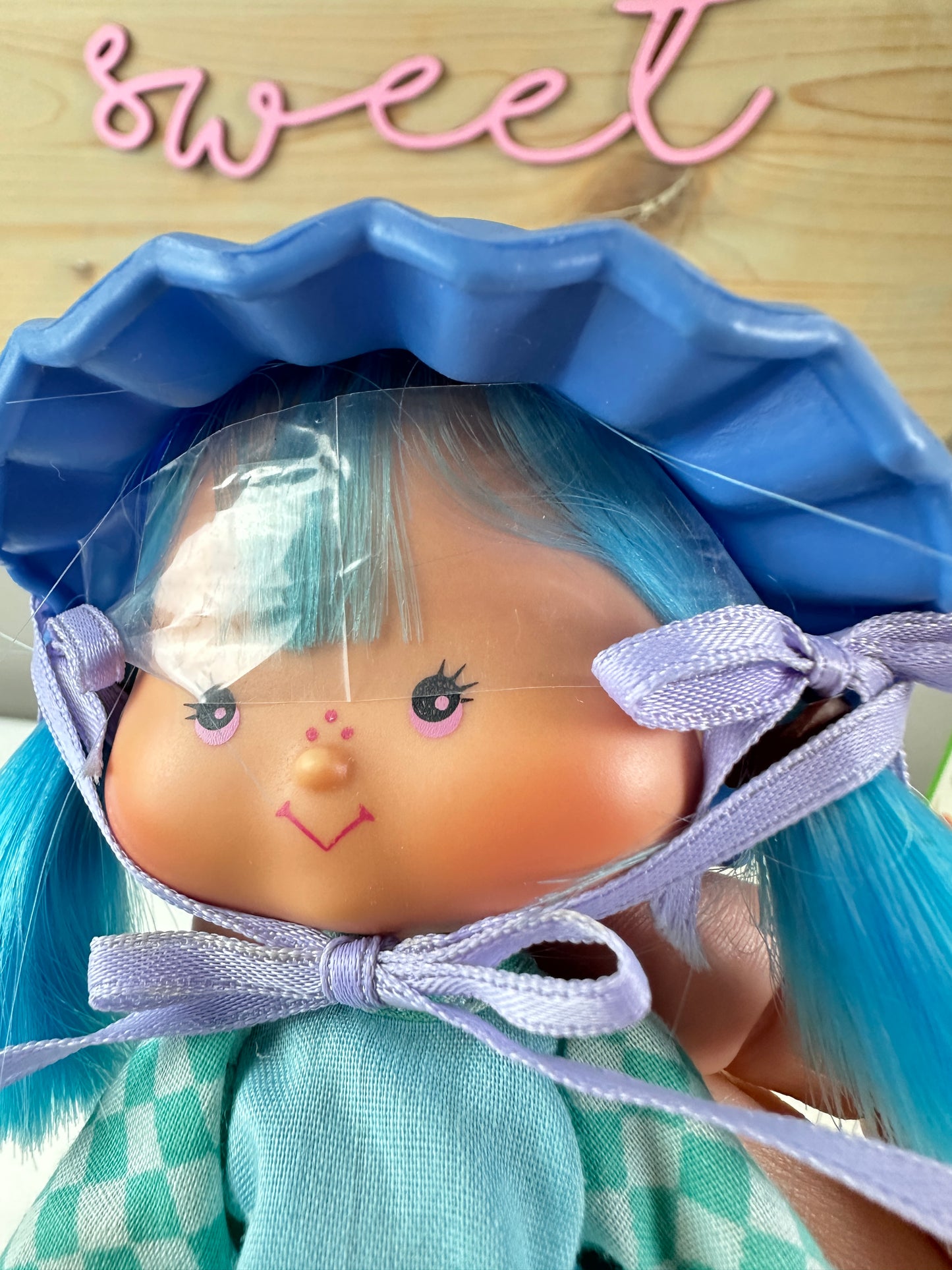 1980 Kenner Strawberry Shortcake Blueberry Muffin Flat Hands First Release Doll