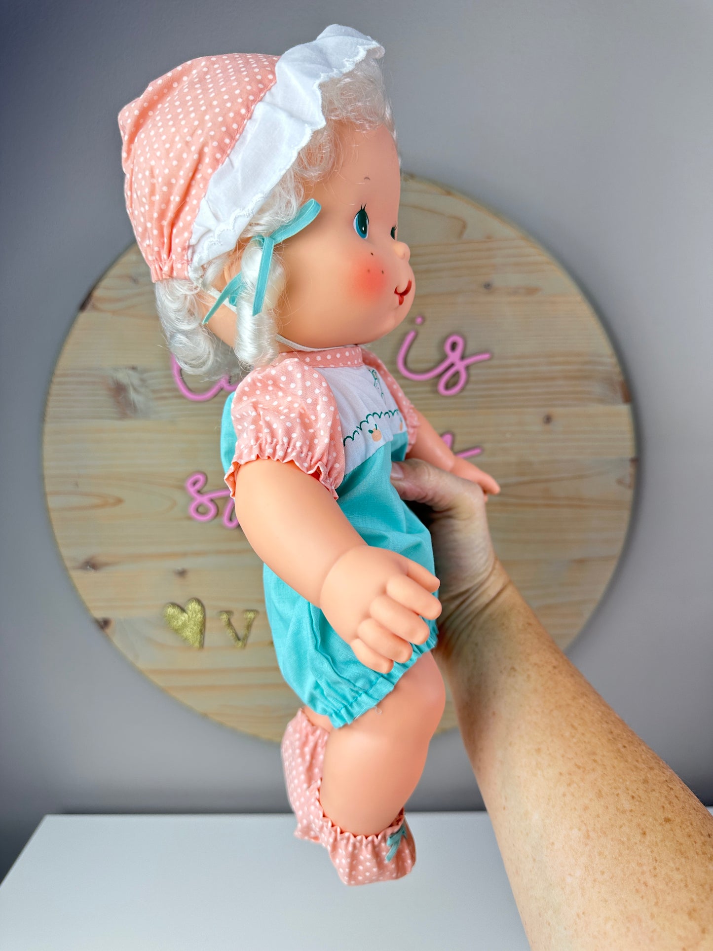 1982 Kenner Strawberry Shortcake Apricot Blow Kiss Baby Doll *Berry Vault*