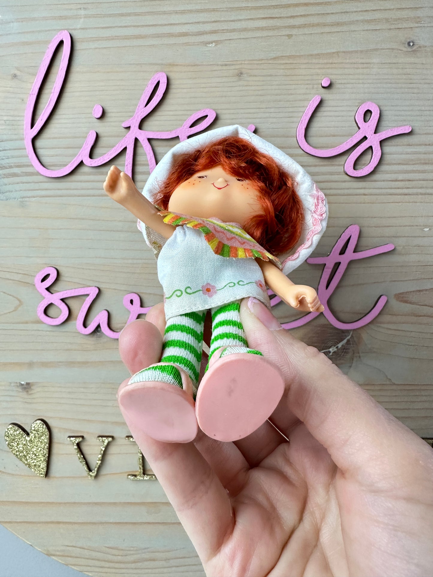 1983 Kenner Strawberry Shortcake Cafe Ole Doll
