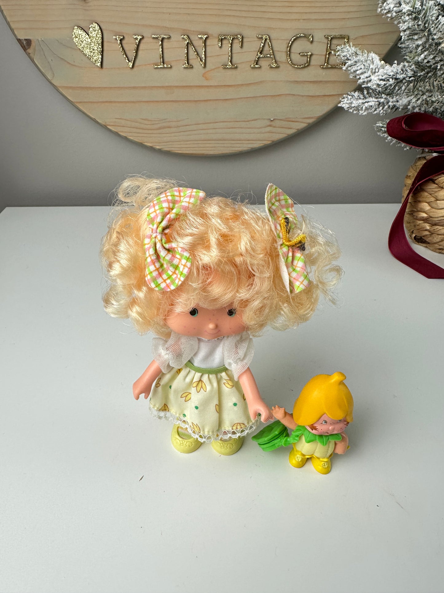 1985 Kenner Strawberry Shortcake Banana Twirl with Banana Berrykin Doll