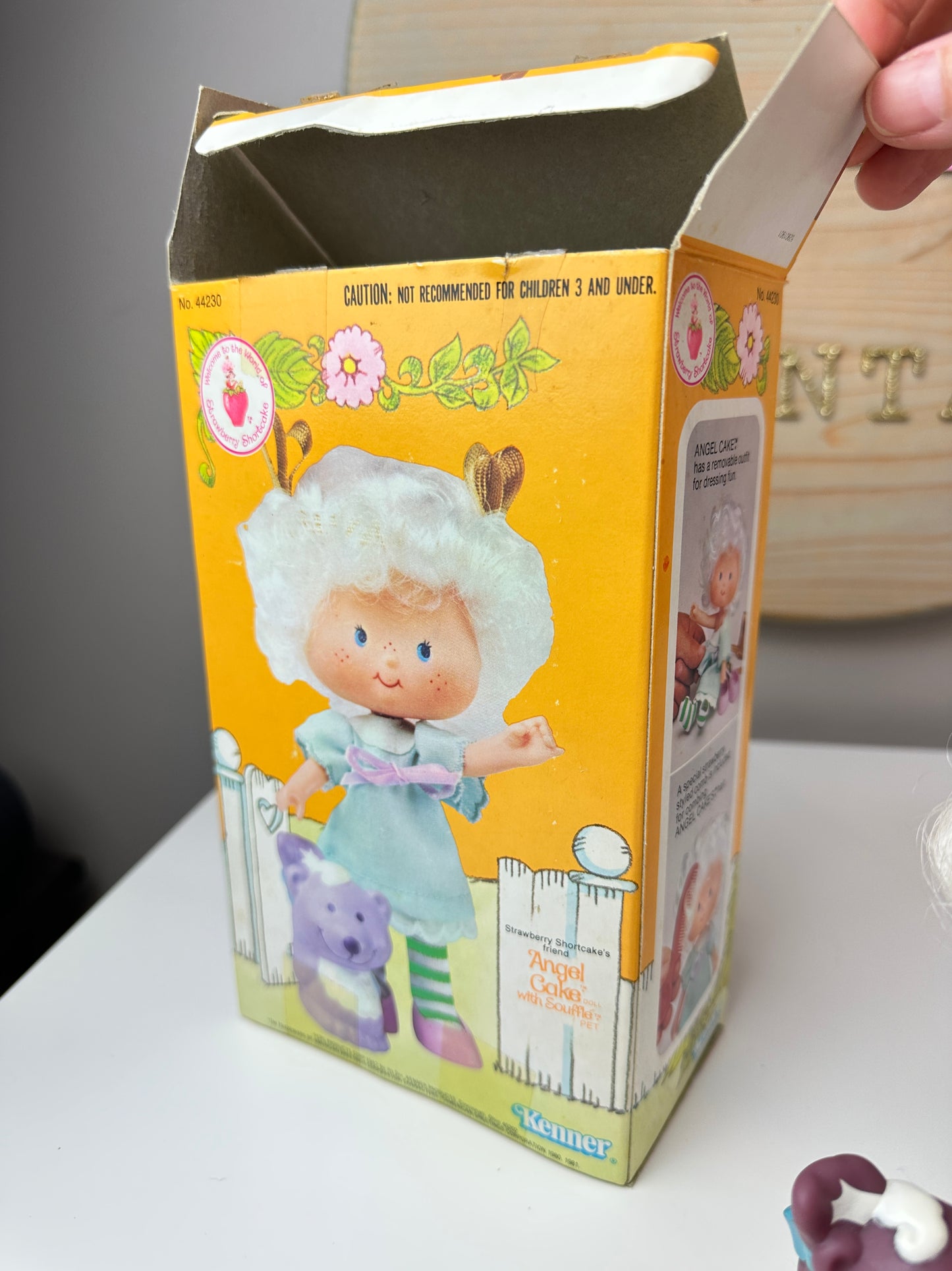 1982 Kenner Strawberry Shortcake Angel Cake with Souffle Doll