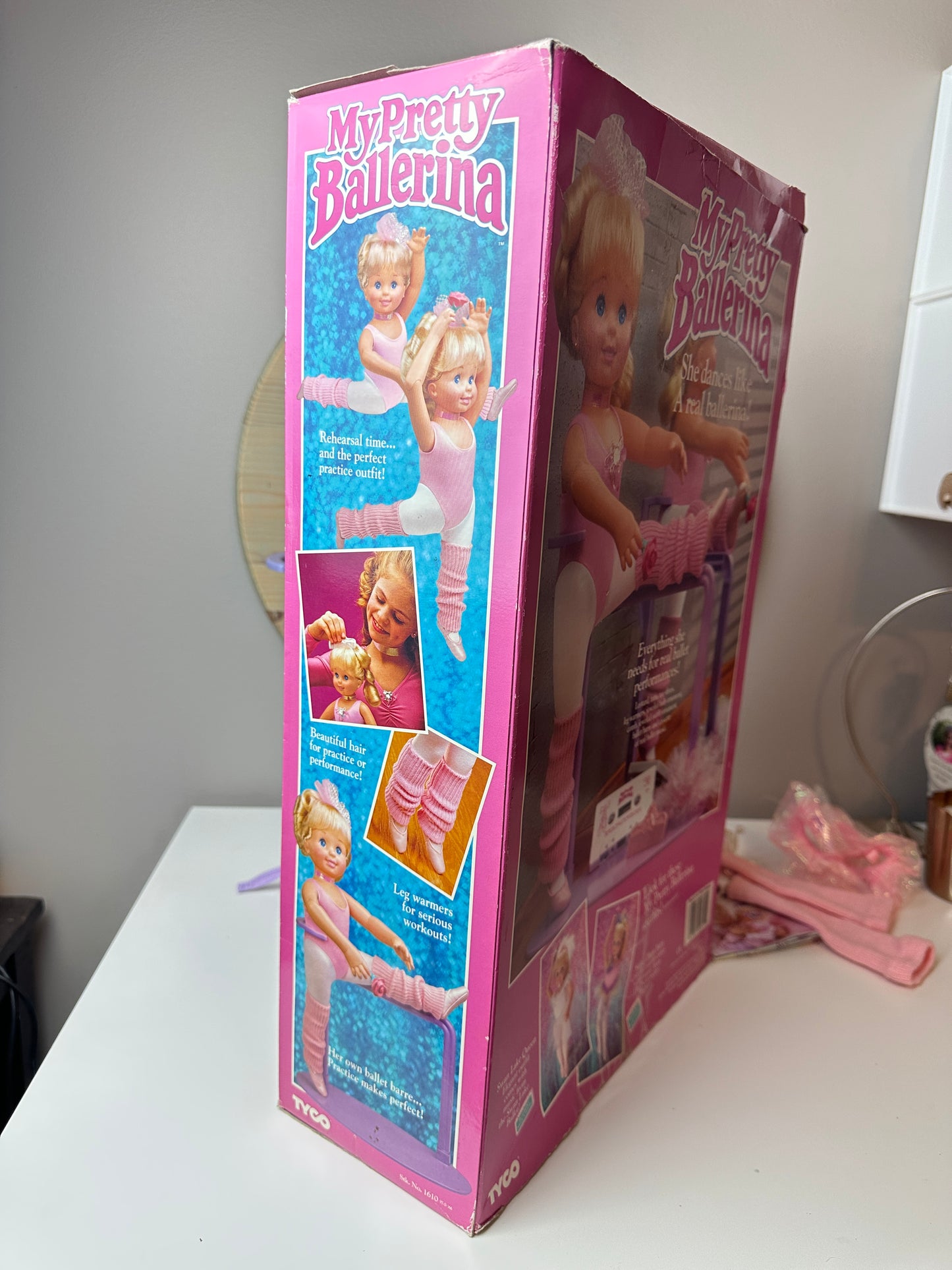 1989/1990 TYCO My Pretty Ballerina MIB with Extra Outfits