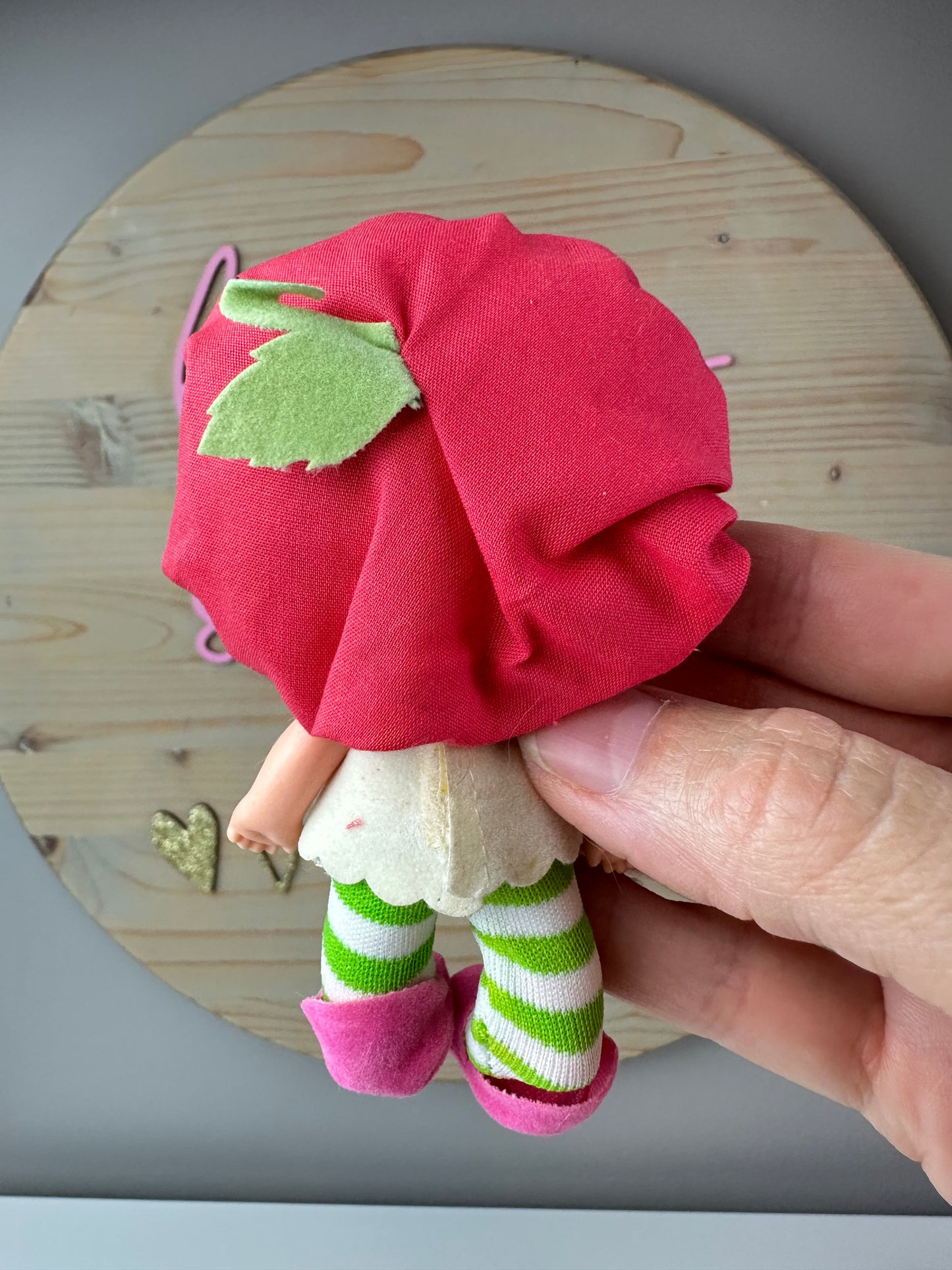 1982 Kenner Strawberry Shortcake Cherry Cuddler with Gooseberry Doll *Berry Vault*