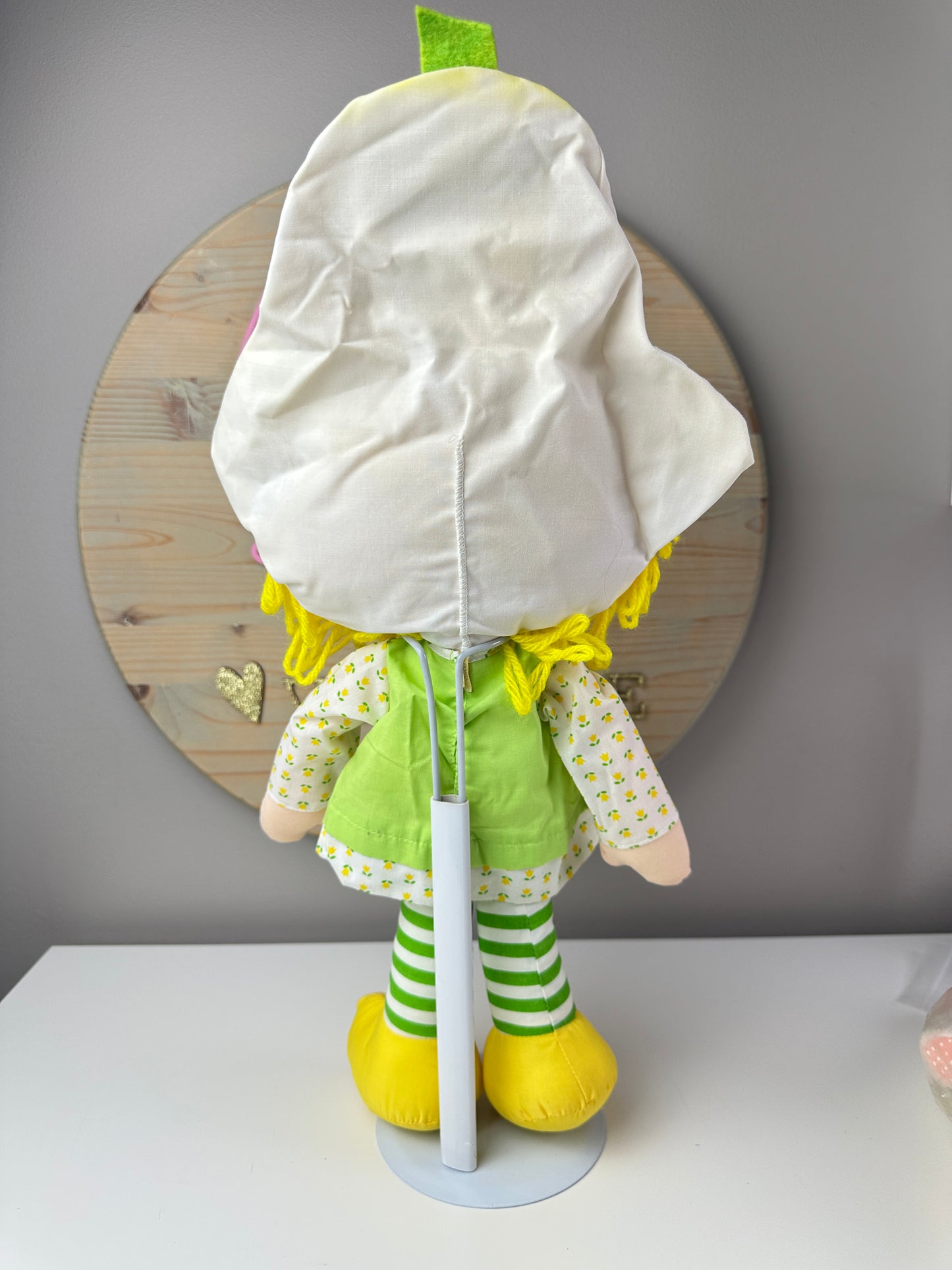 1984 Kenner Strawberry Shortcake Mint Tulip Rag Doll *Berry Vault*