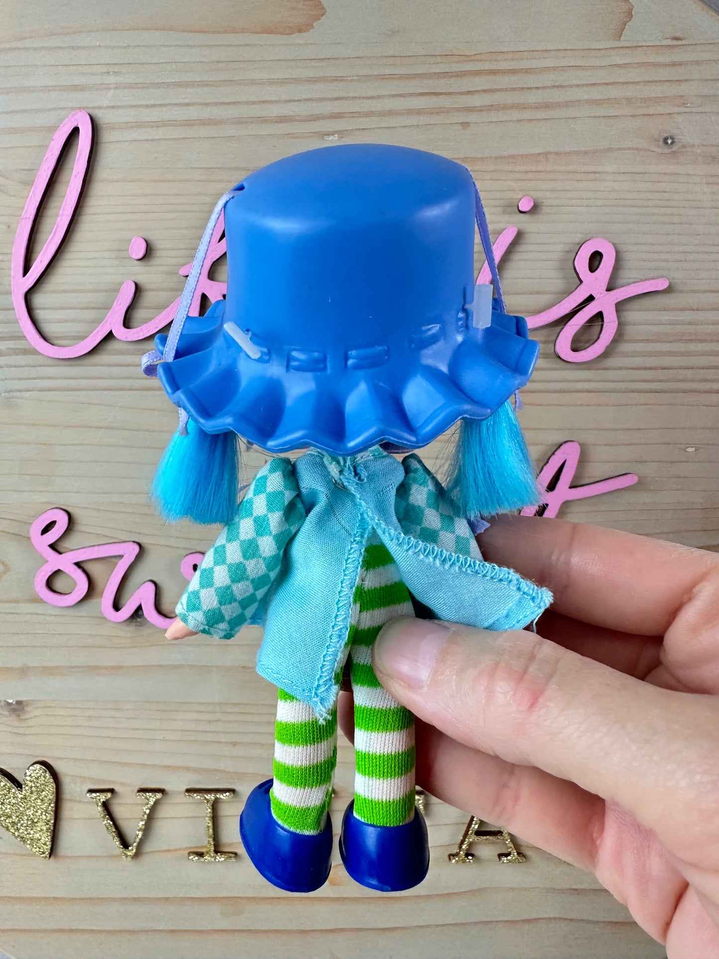 1980 Kenner Strawberry Shortcake Blueberry Muffin Flat Hands First Release Doll