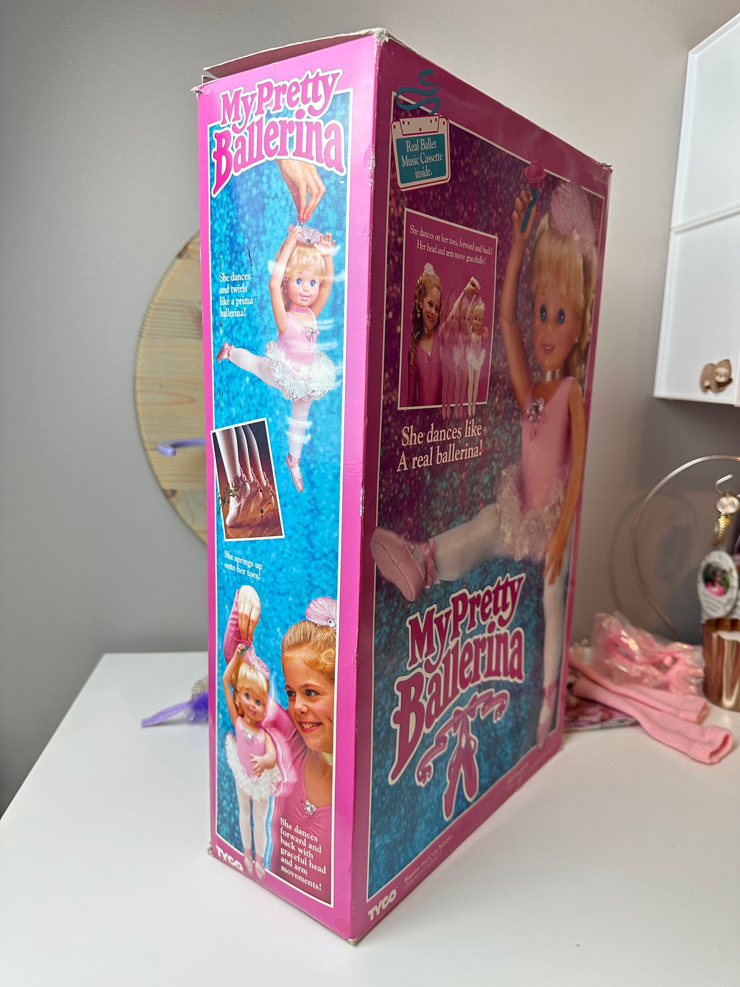 1989/1990 TYCO My Pretty Ballerina MIB with Extra Outfits