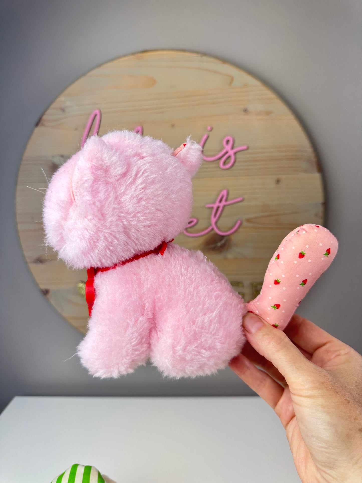 1980 Kenner Strawberry Shortcake Custard & Pupcake Plush *Berry Vault* (Sold Separately)