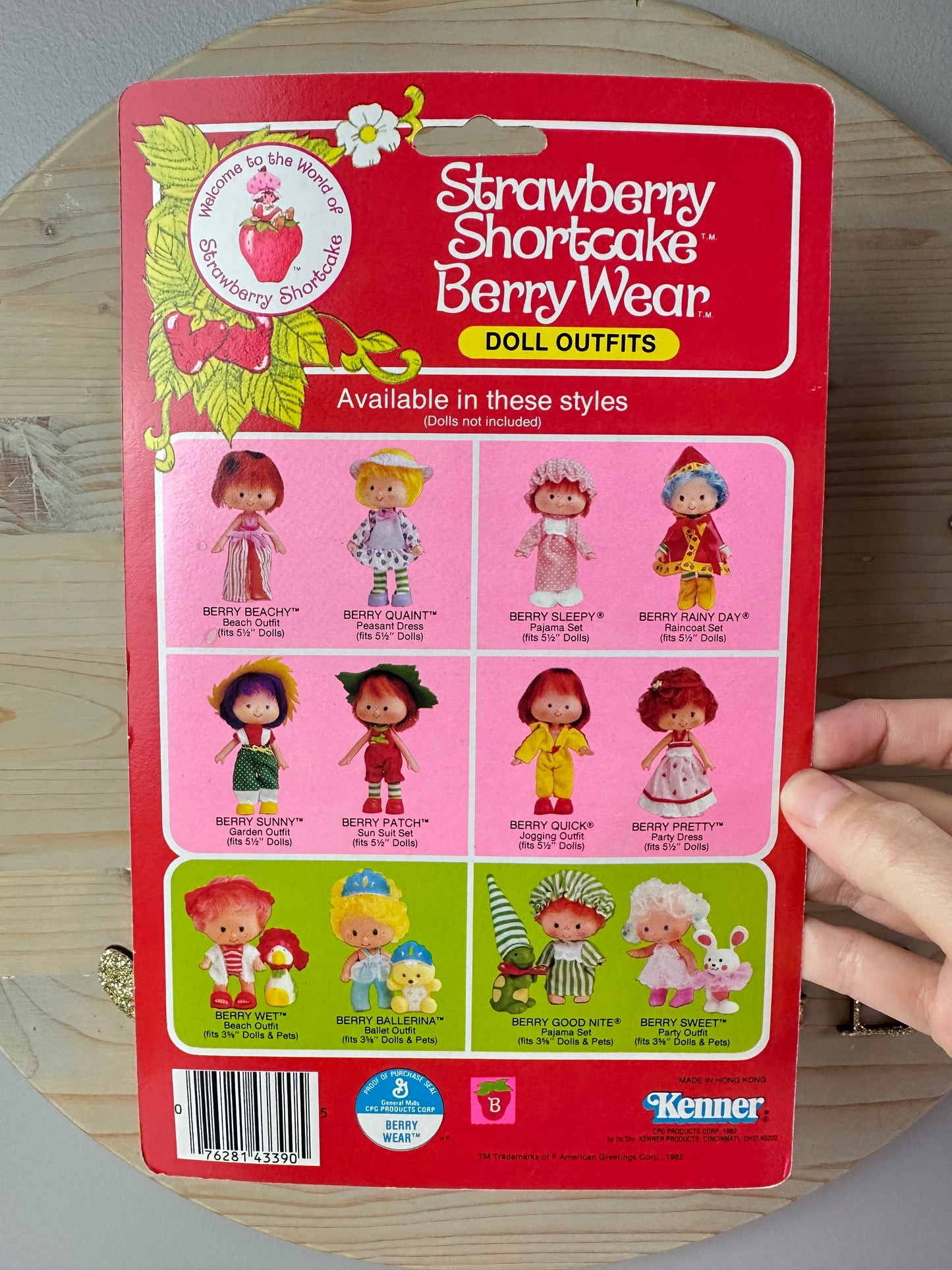 1982 Kenner Strawberry Shortcake Berry Wear MOC Berry Pretty & Berry Quick