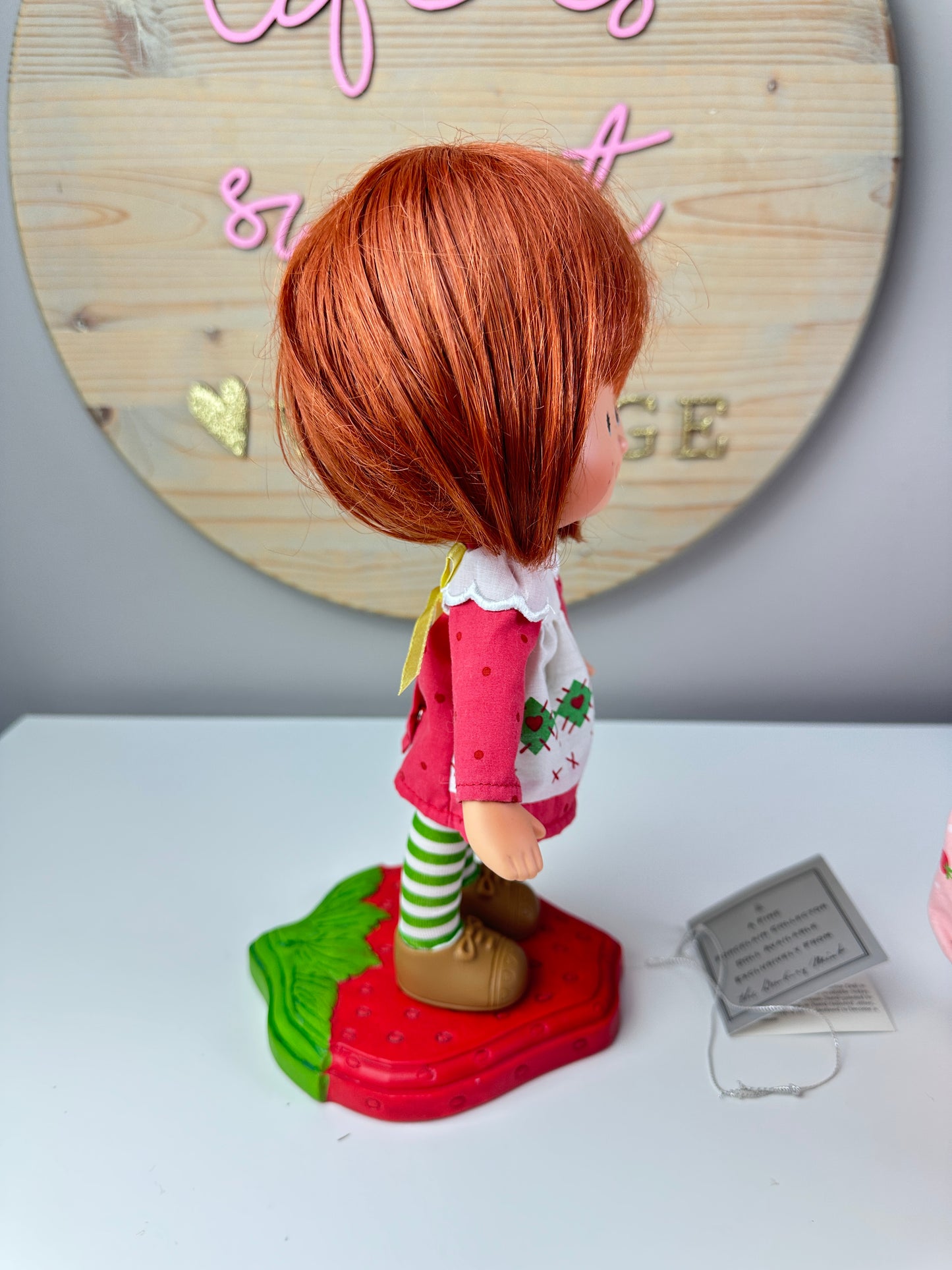 2004 Danbury Mint Strawberry Shortcake Doll