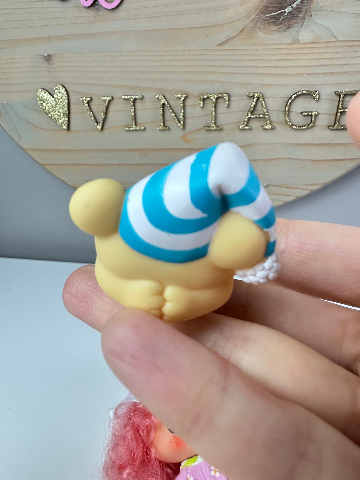 1984 Kenner Strawberry Shortcake Cheesecake Sweet Sleeper Doll Pet