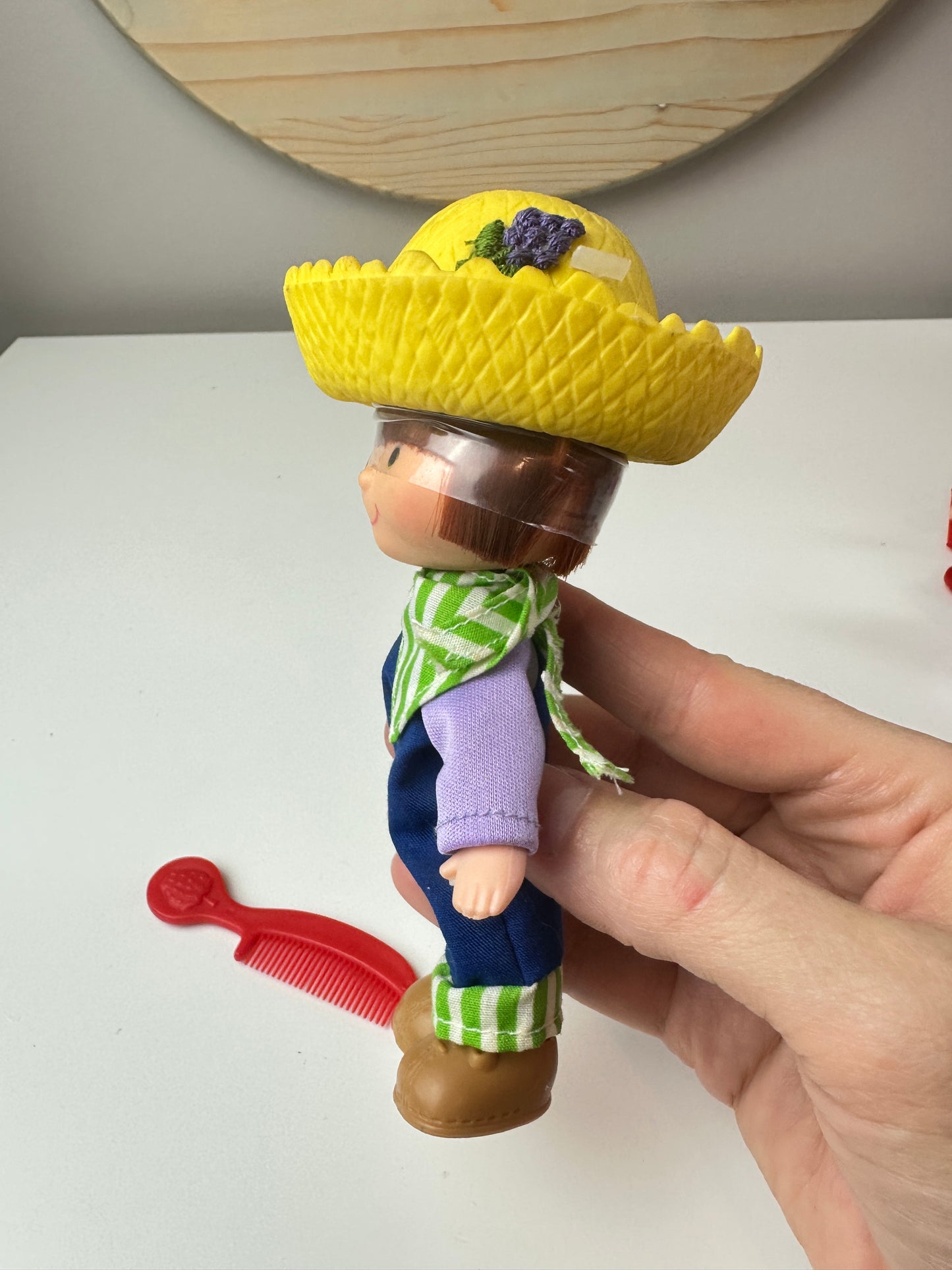 1980 Kenner Strawberry Shortcake Huckleberry Pie First Release Flat Hands Doll