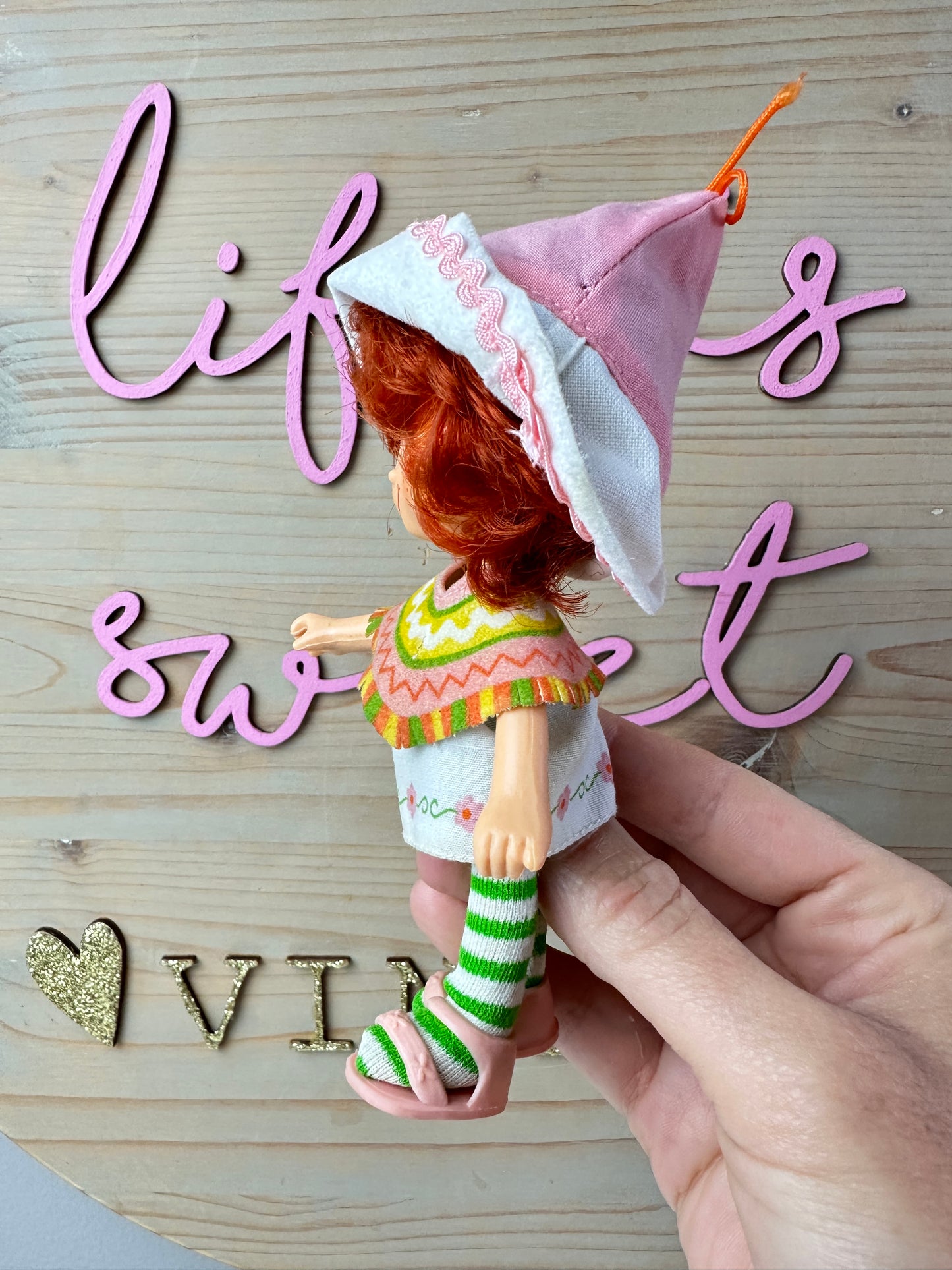 1983 Kenner Strawberry Shortcake Cafe Ole Doll