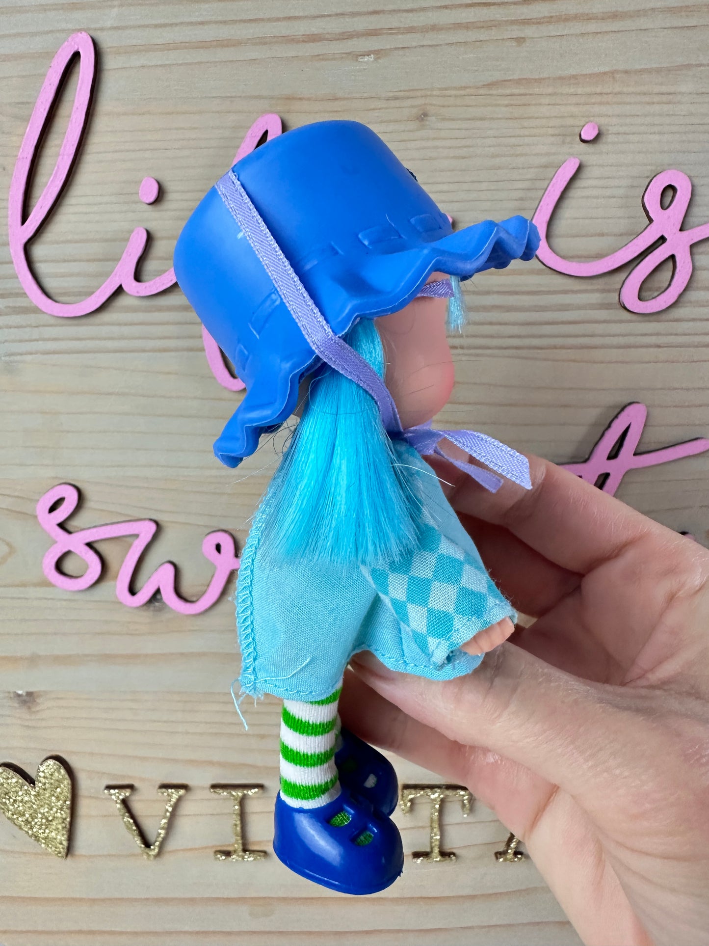 1982 Kenner Strawberry Shortcake Blueberry Muffin with Cheesecake Doll