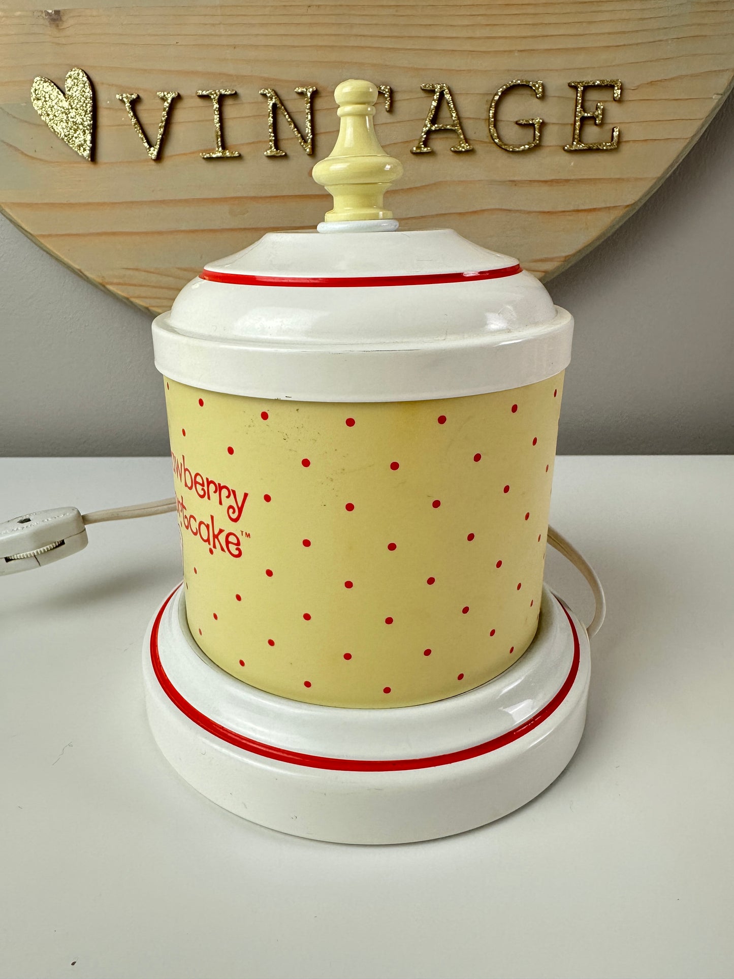 1980s AGC Strawberry Shortcake Night Light