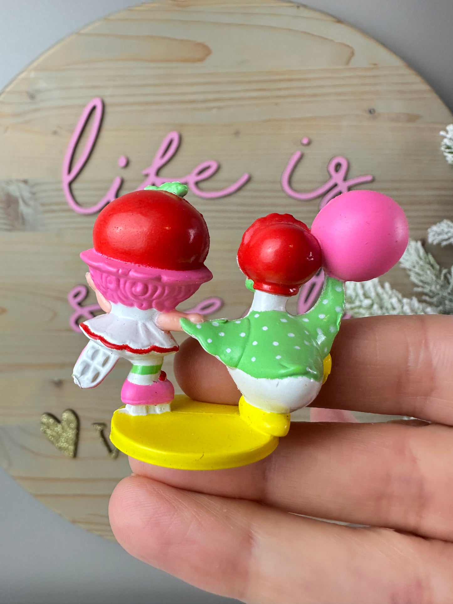 1984 Kenner Strawberry Shortcake Cherry Cuddler with Gooseberry Skating Mini PVC Figure *Berry Vault*