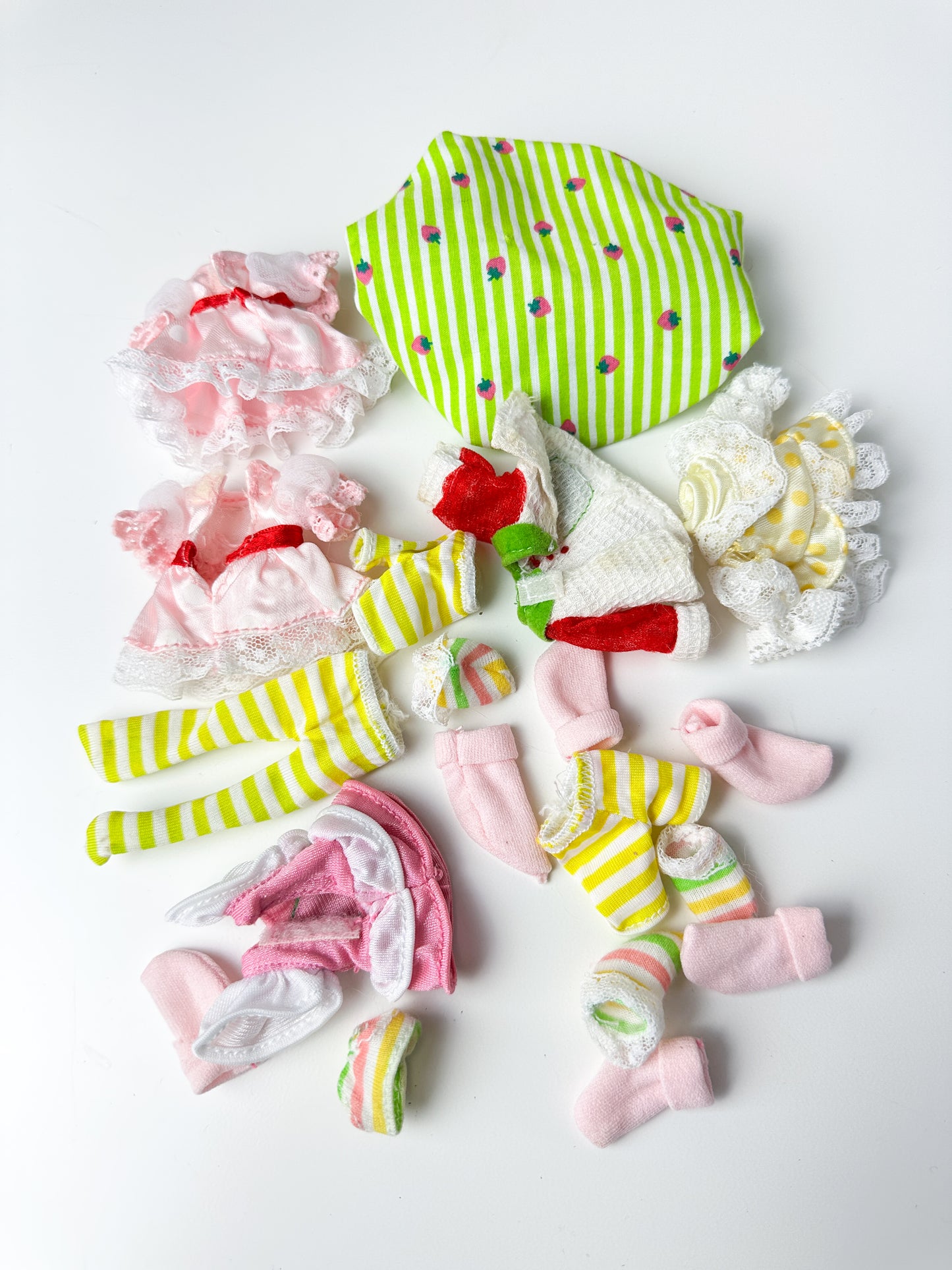 1991 THQ Strawberry Shortcake Clothing Lot