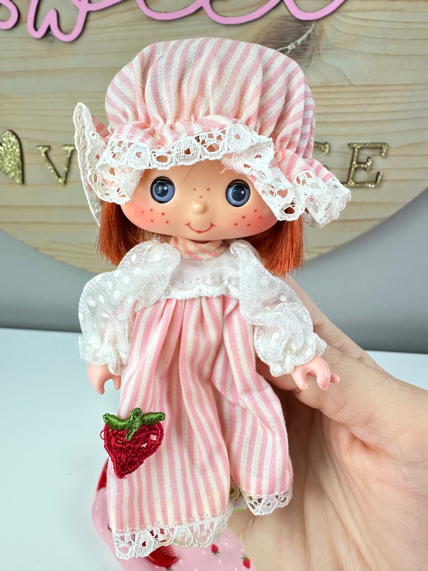 1984 Kenner Strawberry Shortcake with Custard Sweet Sleeper Doll with Sleeping Bag