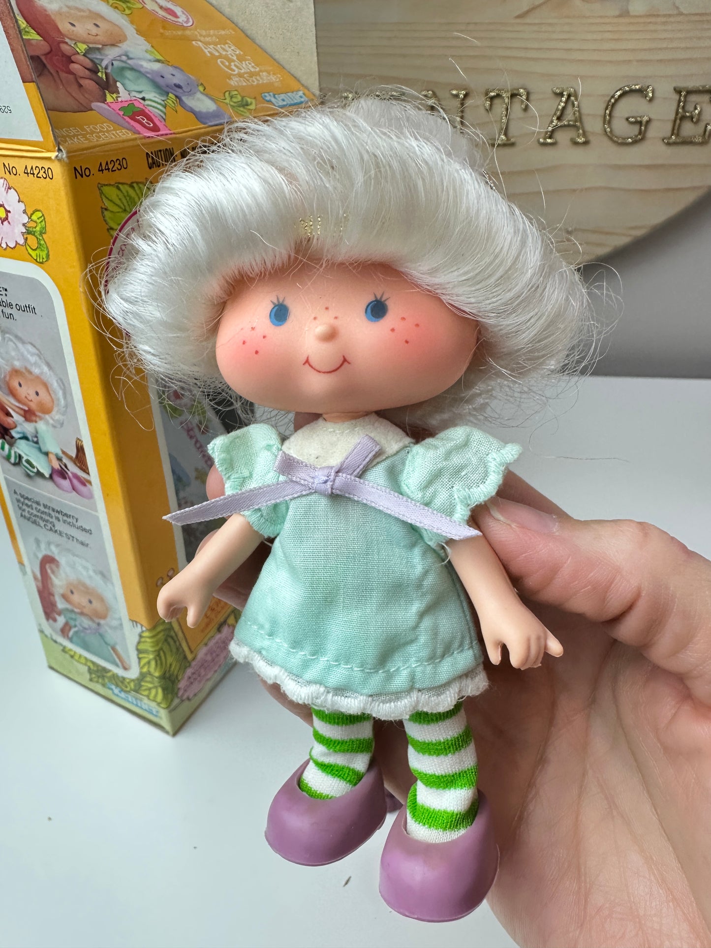 1982 Kenner Strawberry Shortcake Angel Cake with Souffle Doll