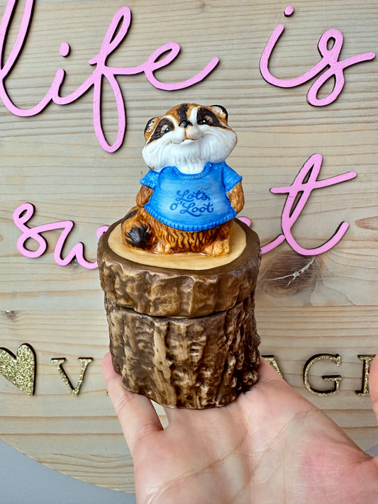 1981 Hallmark Shirt Tales Rick Raccoon Lots 'o Loot Trinket Ceramic Box