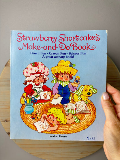 1980s AGC Strawberry Shortcake Make & Do Book