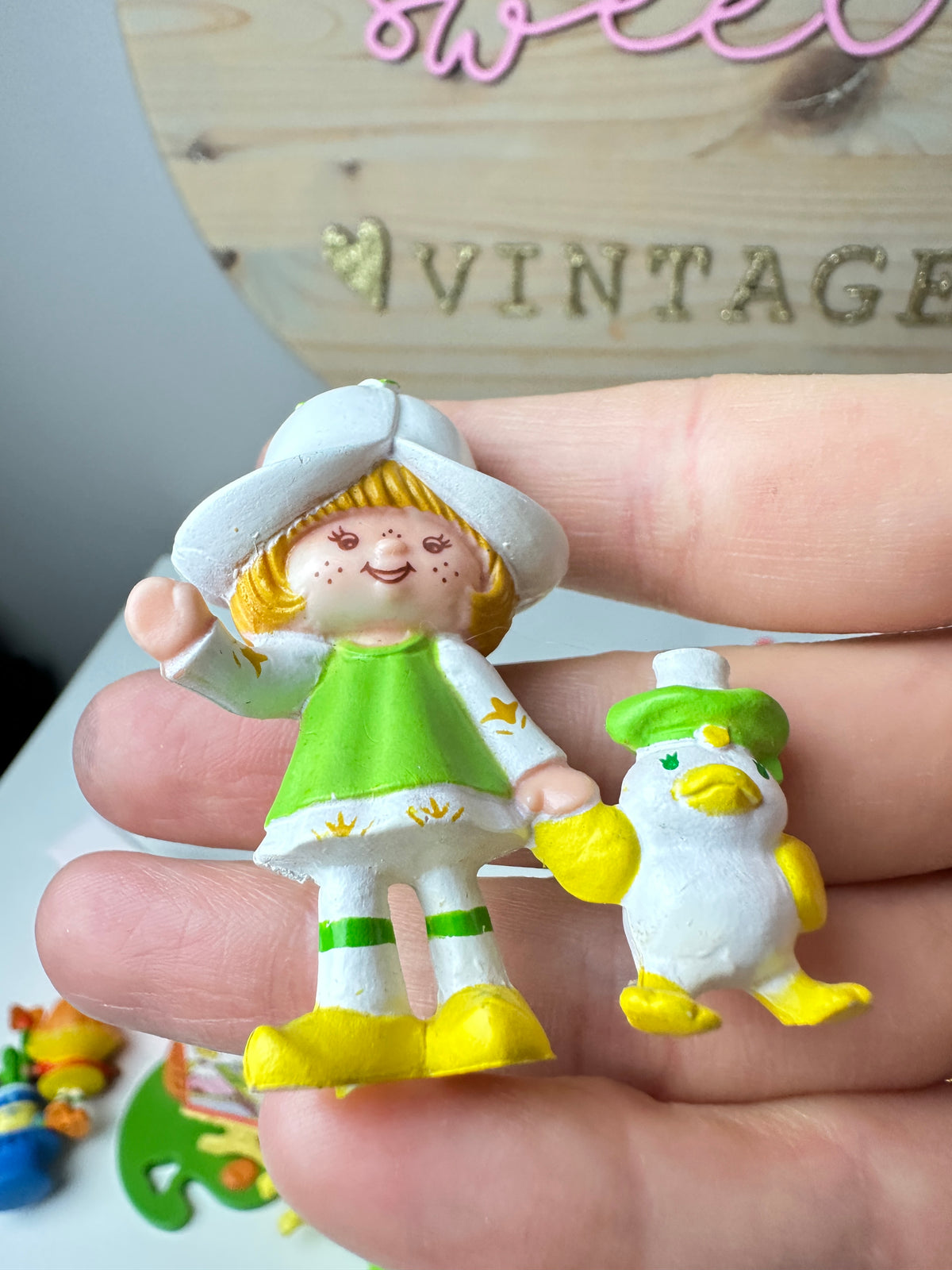 1983 Kenner Strawberry Shortcake Deluxe Miniature Sets [Sold Separately] *Berry Vault^
