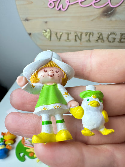 1983 Kenner Strawberry Shortcake Deluxe Miniature Sets [Sold Separately] *Berry Vault^