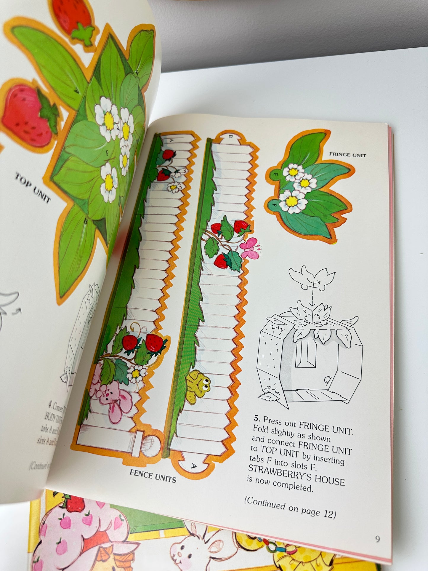 1980 Random House AGC Strawberry Shortcake Toy Book [Unused]