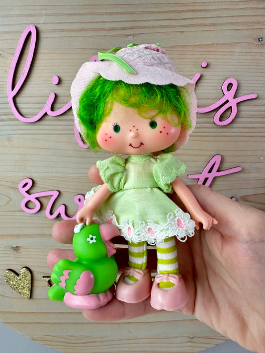 1982 Kenner Strawberry Shortcake Lime Chiffon with Parfait *Berry Vault*