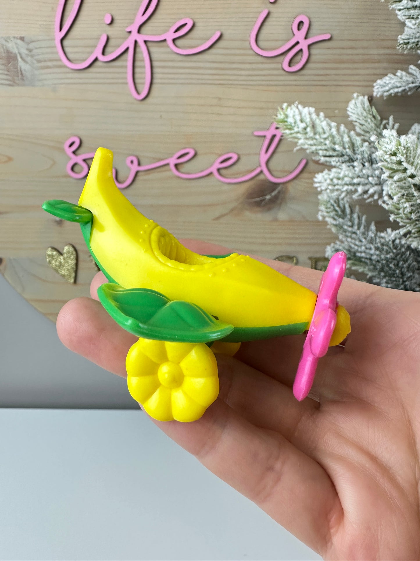 1984 Kenner Strawberry Shortcake Cherry Cuddler with Gooseberry Flying an Airplane Deluxe Miniature *Plane Only*