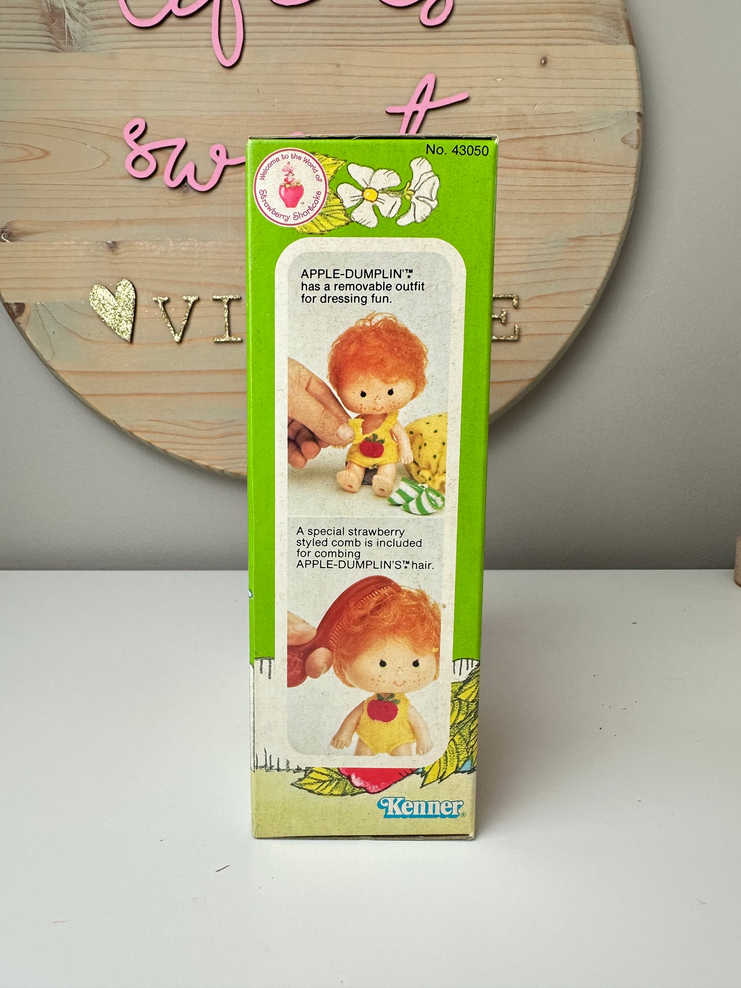 1982 Kenner Strawberry Shortcake Apple Dumplin' with Tea Time Turtle Doll NRFB Factory Sealed
