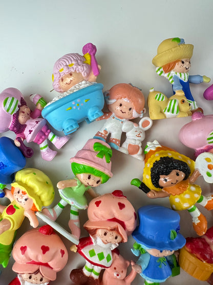 1980s Kenner Strawberry Shortcake Miniatures PVC Figures [Sold Separately]