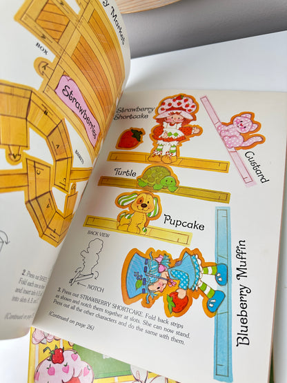 1980 Random House AGC Strawberry Shortcake Toy Book [Unused]