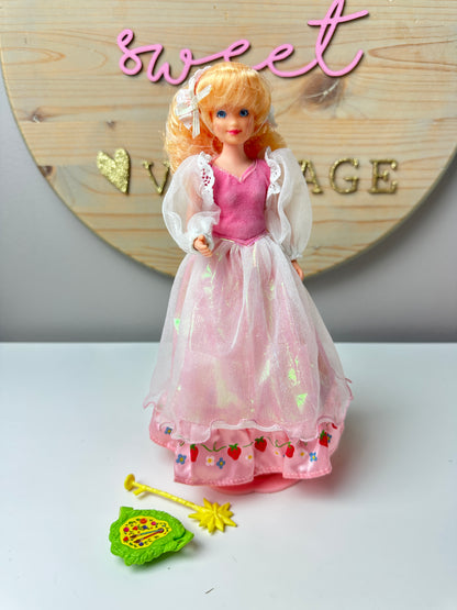 1985 Kenner Strawberry Shortcake Plum Berry Berrykin Princess Doll *Berry Vault*