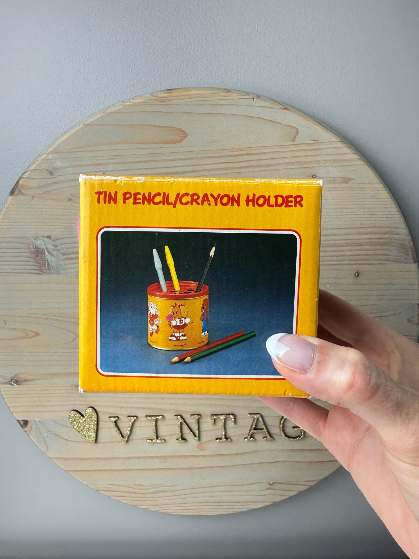 1985 Designer's Collection Get Along Gang Tin Pencil Crayon Holder MIB