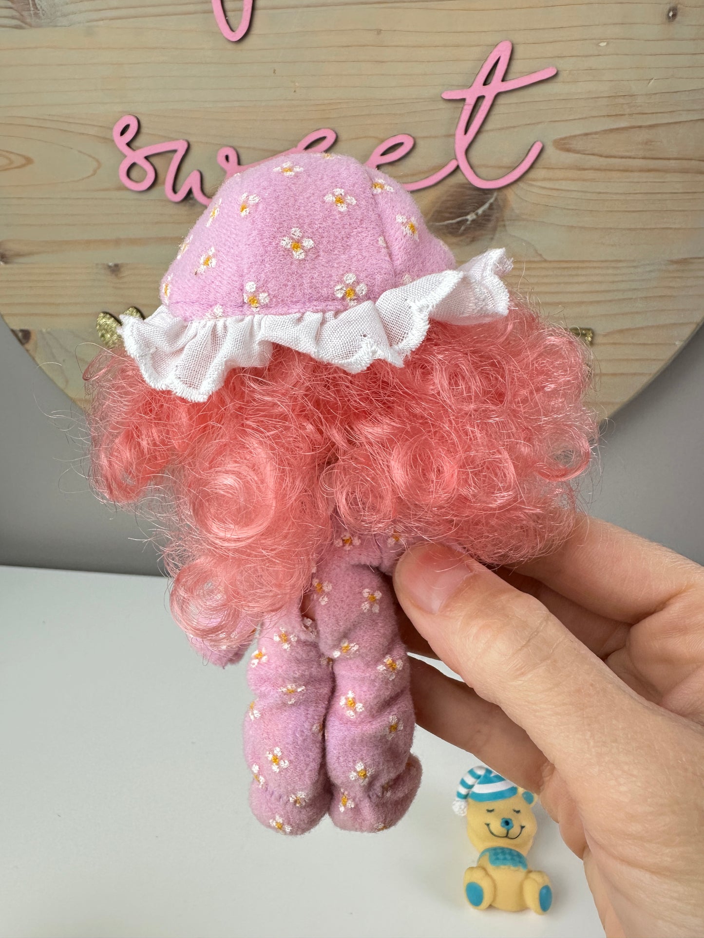 1984 Kenner Strawberry Shortcake Raspberry Tart with Sweet Sleeper Sweet Sleeper Doll