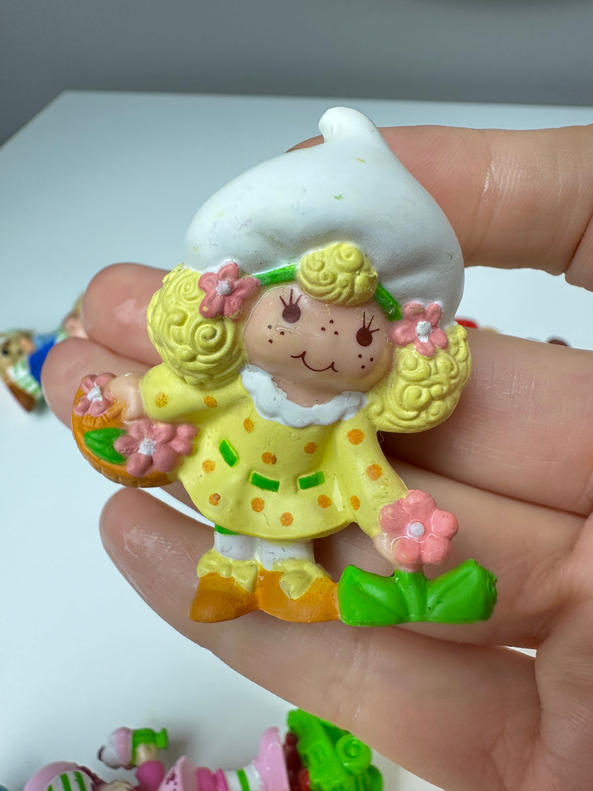1980s Kenner Strawberry Shortcake Lemon Meringue Picking Flowers Miniature PVC