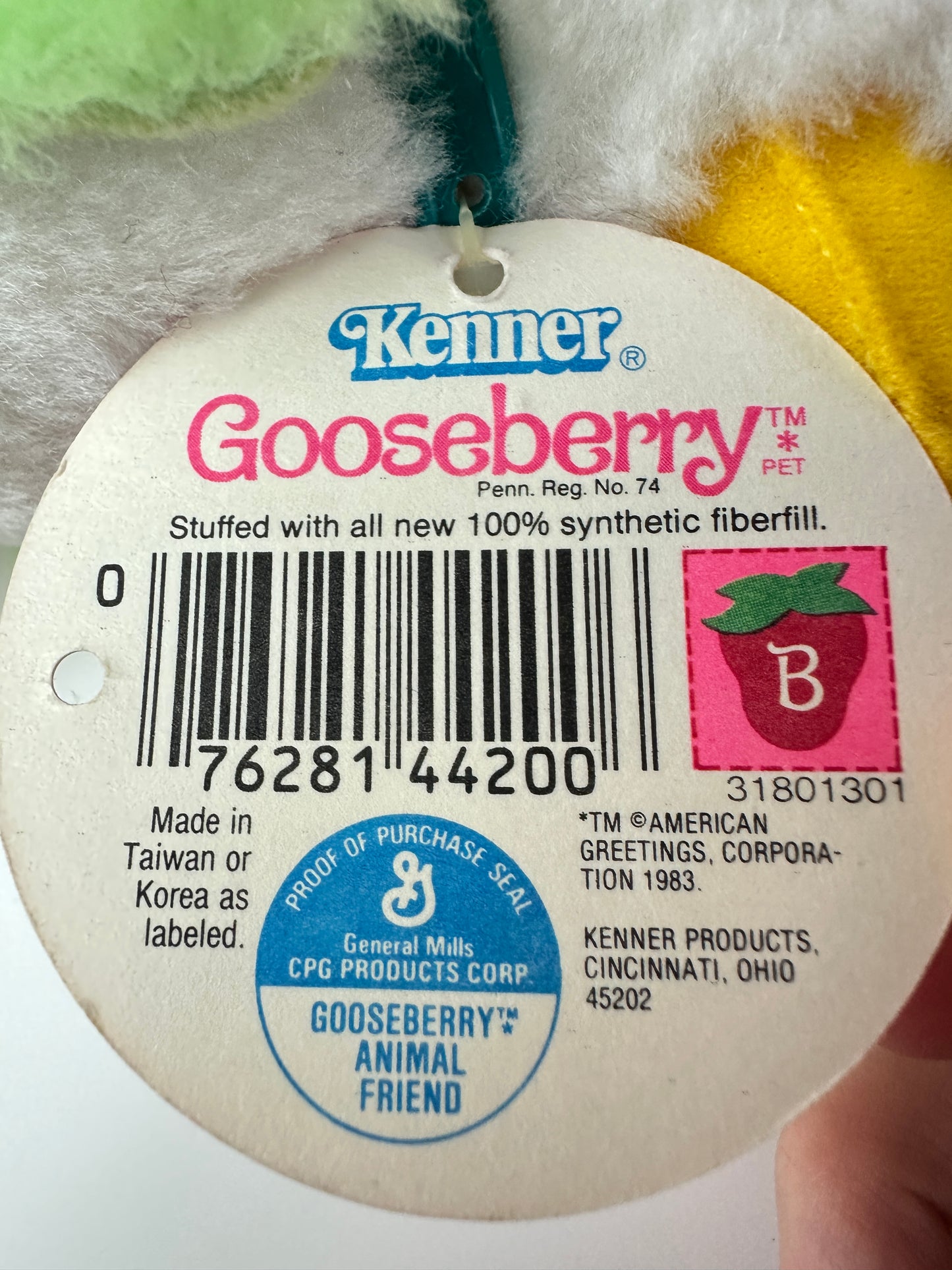 1982 Kenner Strawberry Shortcake Gooseberry Plush with Tag *Berry Vault*