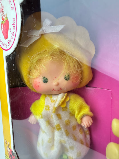 1982 Kenner Strawberry Shortcake Butter Cookie with Jelly Bear Doll NRFB Sealed