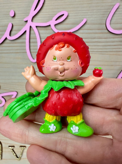 1985 Kenner Strawberry Shortcake Strawberrykin Critter w/ Full Pouch *Original*