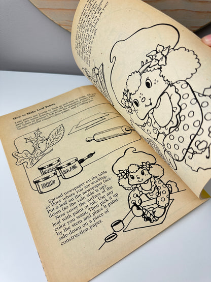 1982 Happy House AGC Strawberry Shortcake Busy Book Coloring & Activity Book