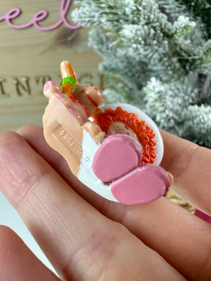 1984 Kenner Strawberry Shortcake Cafe Ole with Burrito at a Pottery Wheel Deluxe Miniature *Berry Vault*