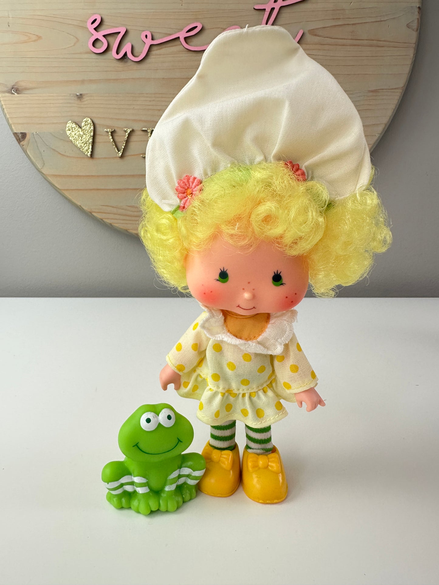 1982 Kenner Strawberry Shortcake Lemon Meringue with Frappe *Berry Vault*