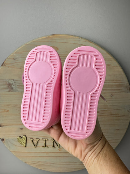 1986 Playmates Cricket Shoes