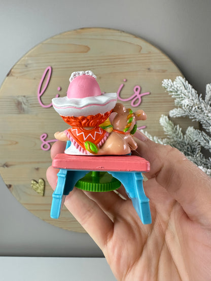 1984 Kenner Strawberry Shortcake Cafe Ole with Burrito at a Pottery Wheel Deluxe Miniature *Berry Vault*