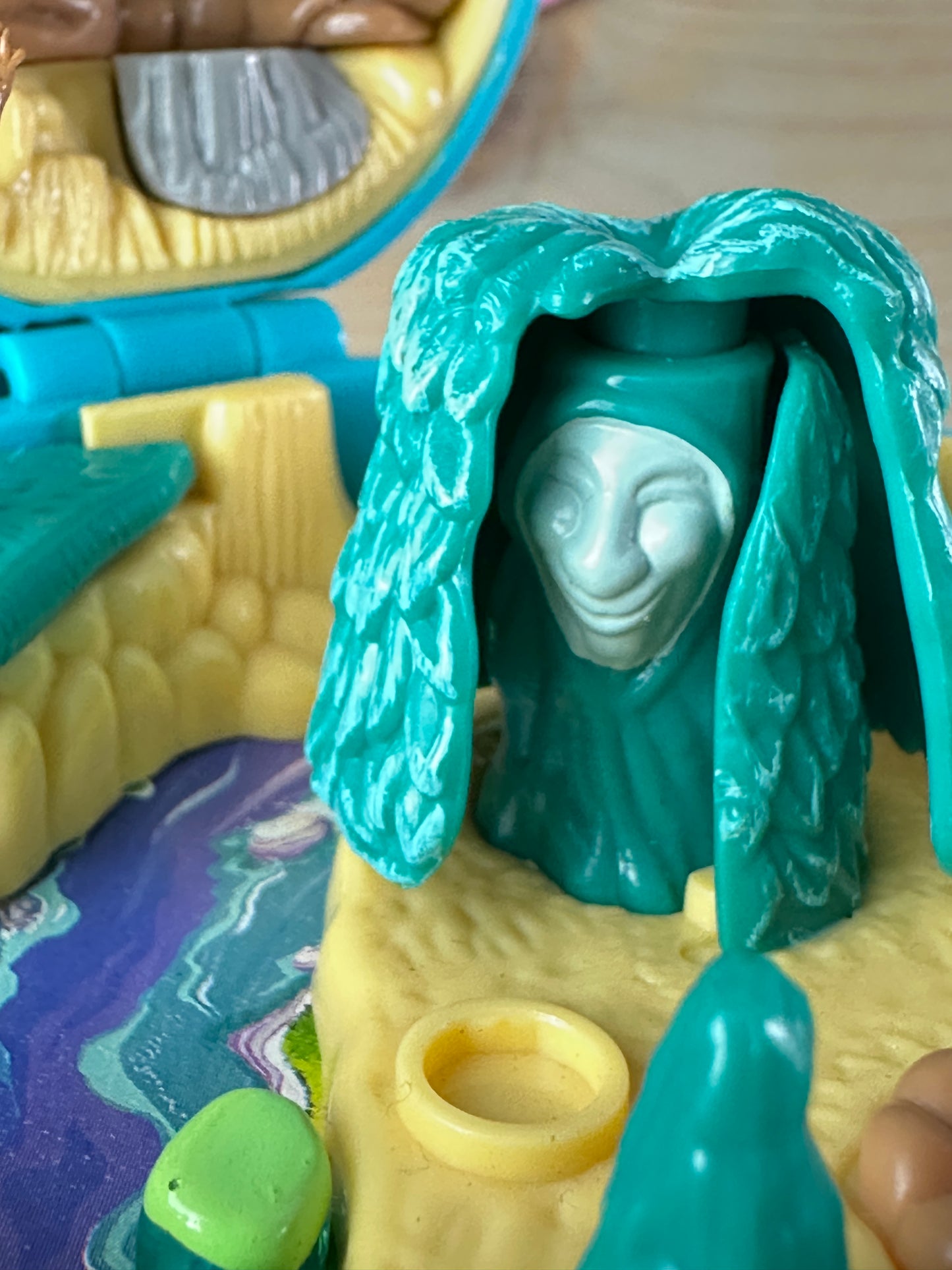 1995 Bluebird Polly Pocket Disney Pocahontas Playset