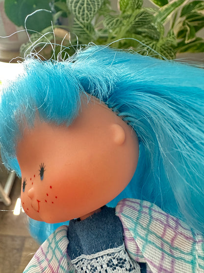 1985 Estrela Moranguinho Strawberry Shortcake Uvinha "Little Grape" Doll - Knot of Ribbon Line