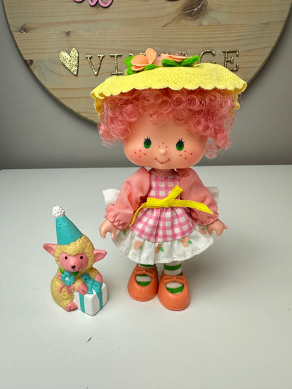 1984 Kenner Strawberry Shortcake Peach Blush with Melonie Belle Party Pleaser Doll *Berry Vault*