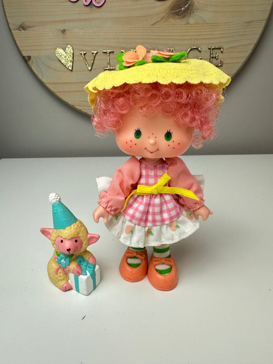 1984 Kenner Strawberry Shortcake Peach Blush with Melonie Belle Party Pleaser Doll