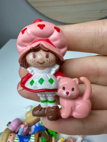 1980s Kenner Strawberry Shortcake with Custard Miniature PVC