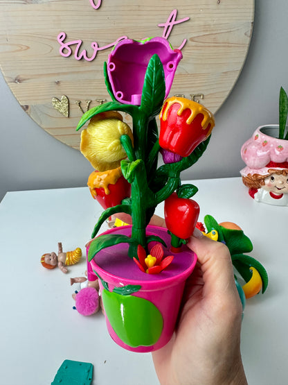 1998/1999 Trendmasters Dream Garden & Playmates Fuzzy Buzzies Lot